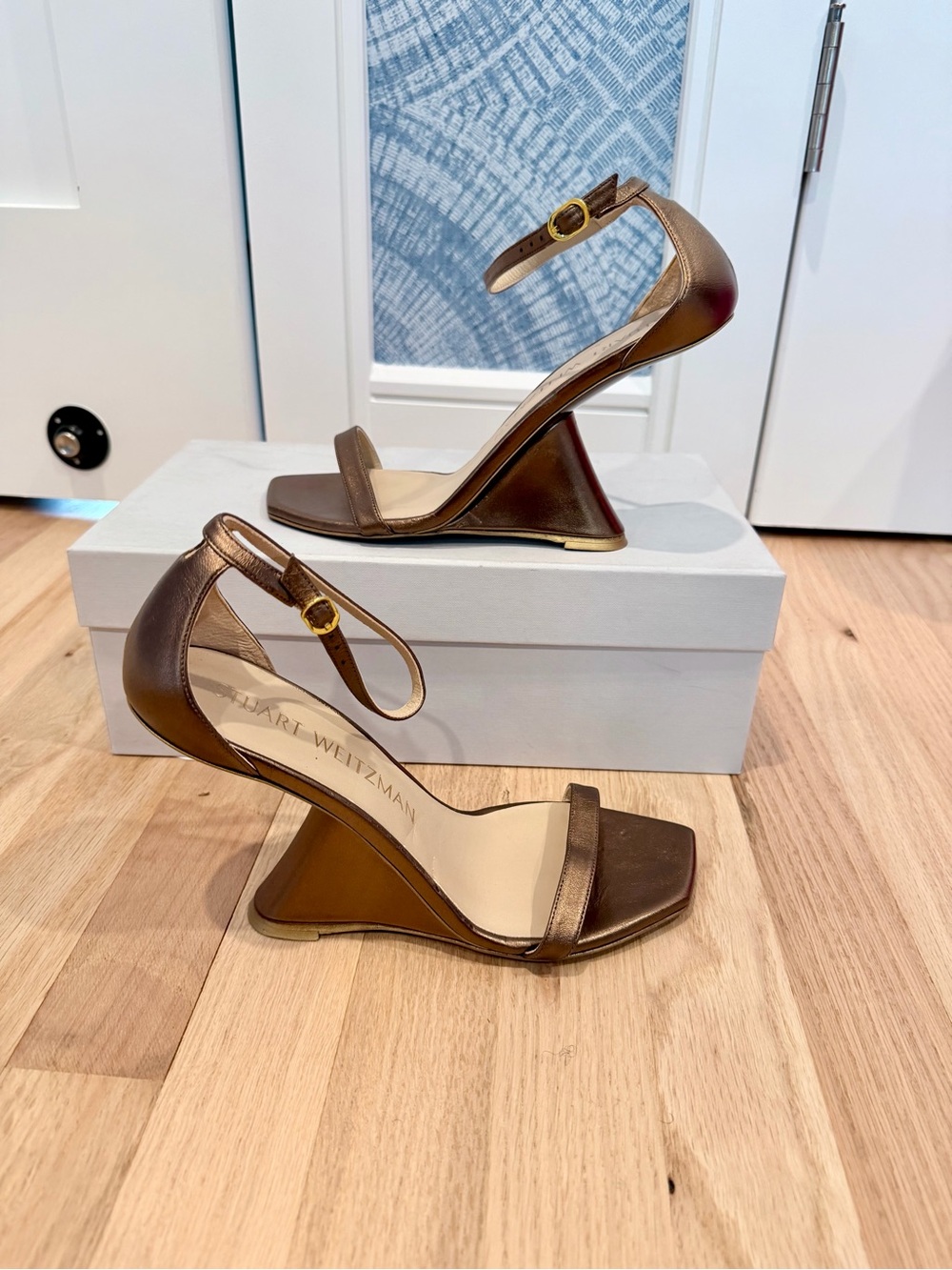 Stuart Weitzman Nudistrebel Sculptural Heel sz. 10
